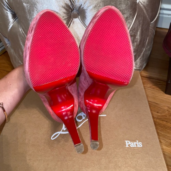 Louboutin high heel limited edition! - Picture 2 of 3